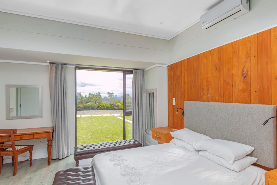 5 Bedroom Property for Sale in Simola Western Cape